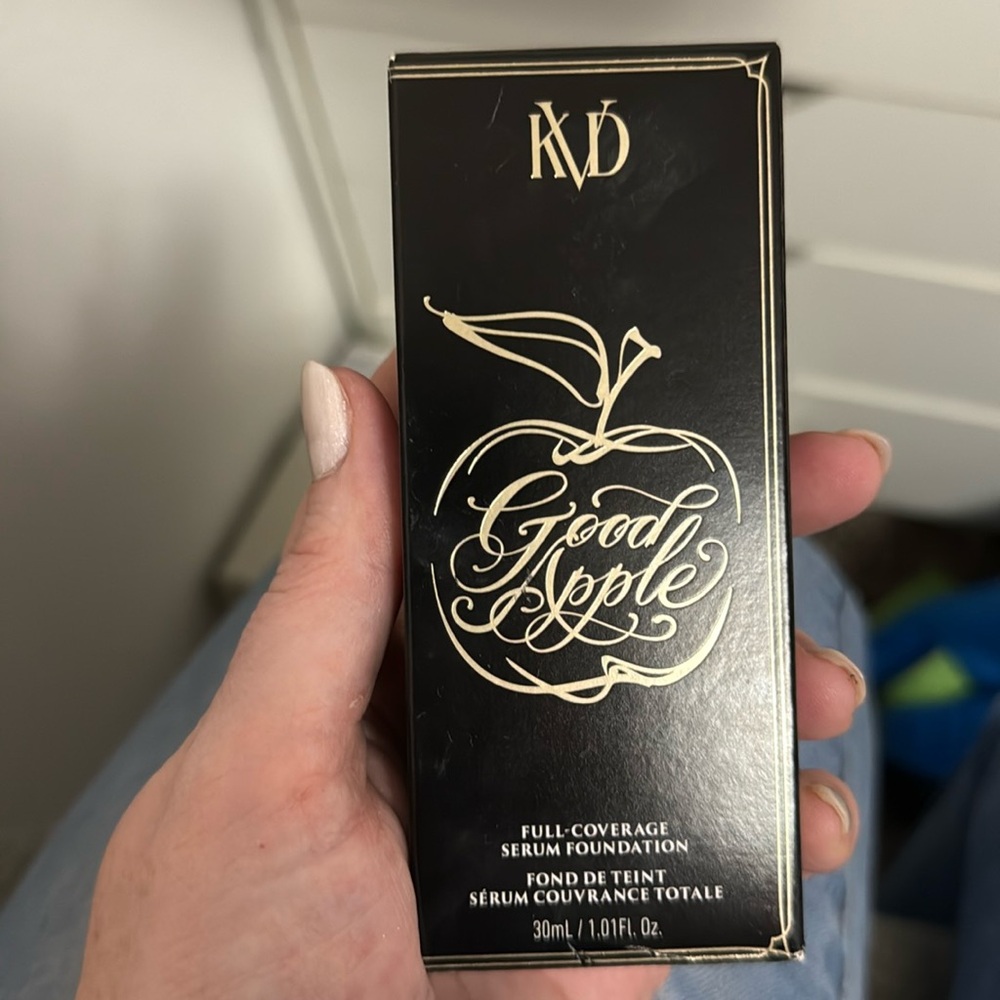 KVD Good Apple Serum Foundation shade Light 002